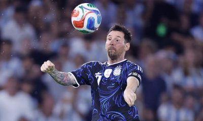 Lionel Messi apoortó este miércoles en el estadio bonaerense La Bombonera un gol al triunfo por 5-0 de Argentina sobre Zambia en un partido de preparación para el Mundial EFE/ Juan Ignacio Roncoroni