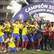 Jugadores de Colombia celebran tras ganar la final del Sudamericano Sub-17 entre Argentina y Colombia. EFE/ Juan Pablo Pino