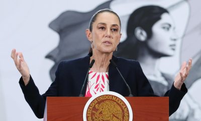 La presidenta de México, Claudia Sheinbaum, habla durante una rueda de prensa este lunes en Palacio Nacional de la Ciudad de México (México). EFE/Mario Guzmán
