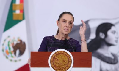 La presidenta de México, Claudia Sheinbaum, habla durante una rueda de prensa este viernes, en Palacio Nacional de la Ciudad de México (México).EFE/Mario Guzmán