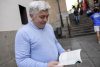 El investigador de la obra cervantina y archivero Javier Escudero desvela a EFE que un documento de la época de Cervantes, de 1614, avala que existía un territorio que se denominaba 'lugares de la Mancha', el mismo nombre que utilizó el escritor al comienzo del Quijote. EFE/Ismael Herrero
