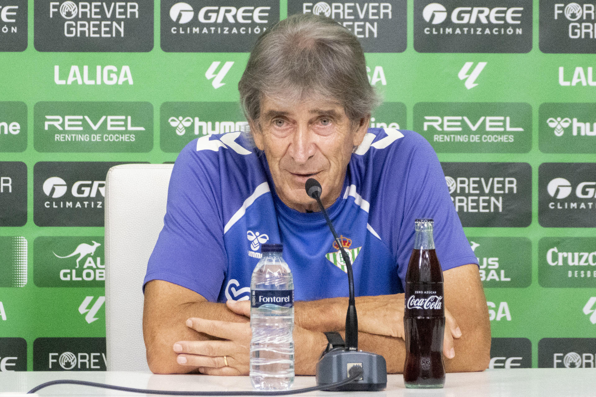 Foto de archivo del entrenador del Real Betis, Manuel Pellegrini. EFE/David Arjona