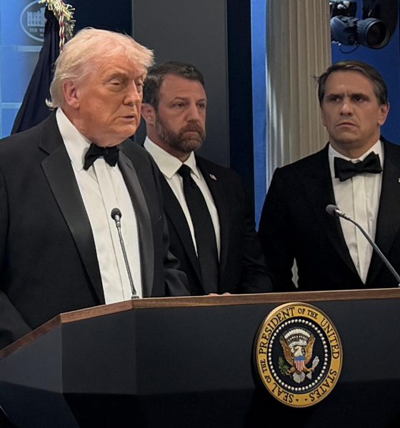 El presidente de los Estados Unidos, Donald Trump, habla en una rueda de prensa este sábado, en Washington (Estados Unidos). EFE/ Octavio Guzmán