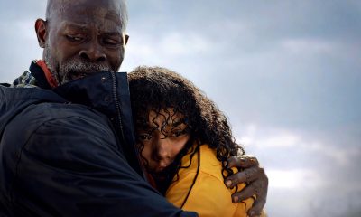 Fotograma cedido por Netflix donde aparece Djimon Hounsou como Dr. Dale Edwards y Whitney Peak como Dakota durante una escena de la película 'Thrash'. EFE/ Ben King/ Netflix /SOLO USO EDITORIAL/ NO VENTAS/ SOLO DISPONIBLE PARA ILUSTRAR LA NOTICIA QUE ACOMPAÑA (CRÉDITO OBLIGATORIO)