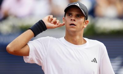 El español Rafael Jódar se enfrenta al francés Arthur Fils en las semifinales del Open Banc de Sabadell - Torneo Conde de Godó, disputadas el pasado 18 de abril. EFE/Alejandro García