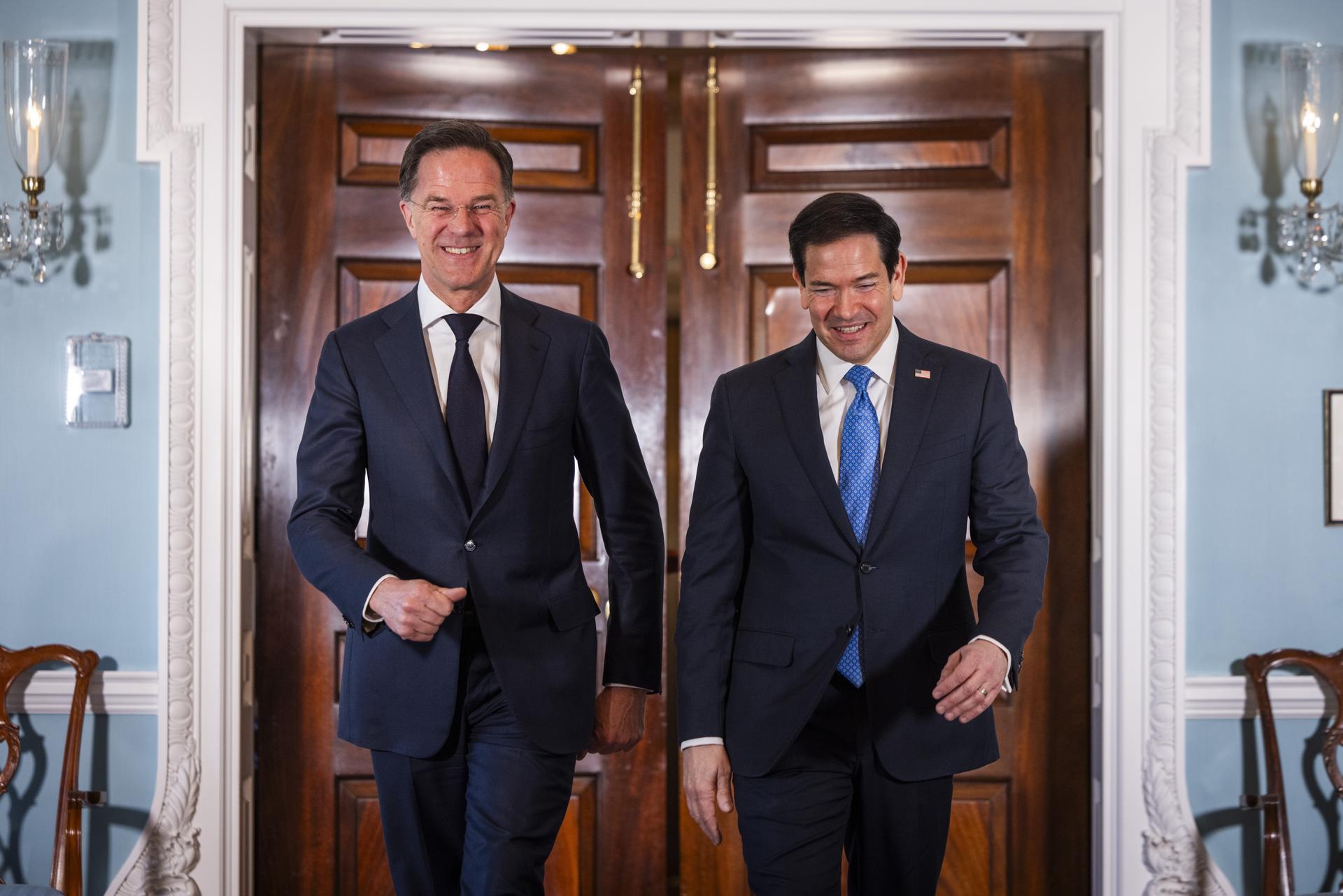 EFE/EPA/JIM LO SCALZO