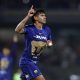 Robert Morales de Pumas celebra un gol este martes, durante un juego por la jornada 16 del torneo Clausura 2026 de la Liga MX, en el estadio Olímpico Universitario en Ciudad de México (México). EFE/Isaac Esquivel