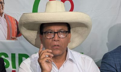 El candidato a la presidencia de Perú del partido Juntos por el Perú, Roberto Sánchez, habla durante una rueda de prensa este martes, en Lima (Perú). EFE/ Fernando Gimeno