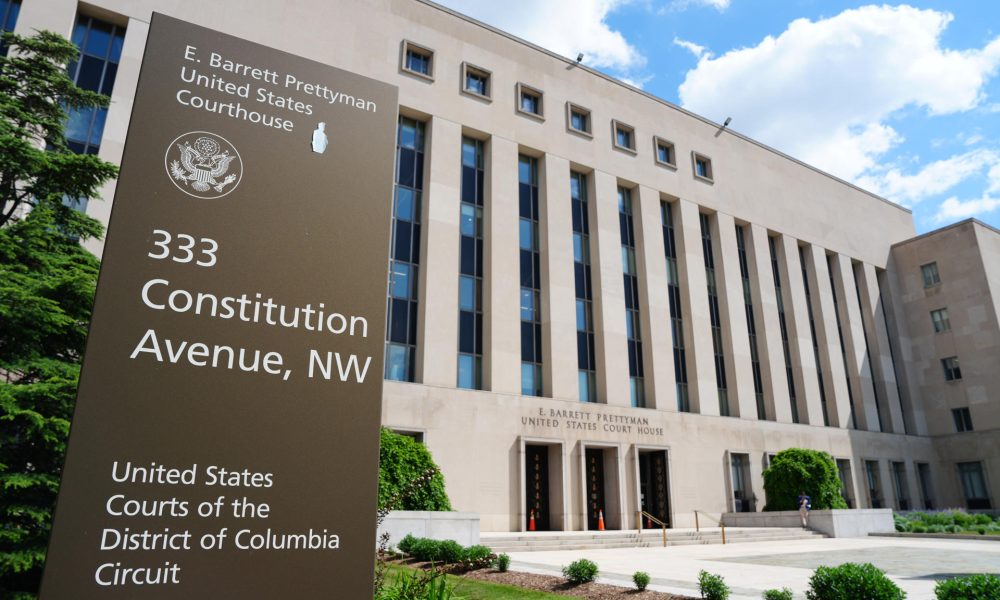 Fotografía que muestra la fachada del Tribunal Federal E. Barrett Prettyman este jueves, en Washignton (Estados Unidos). EFE/ Octavio Guzmán