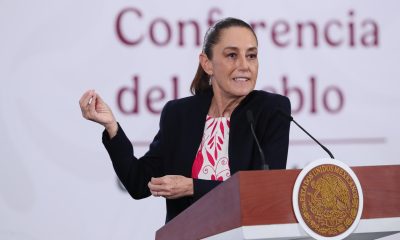 La presidenta de México, Claudia Sheinbaum, habla durante una rueda de prensa este lunes en Palacio Nacional de la Ciudad de México (México). EFE/Mario Guzmán
