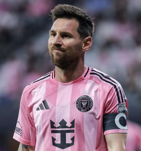 Lionel Messi, del Inter Miami, durante el juego ante el New England Revolution en el Nu Stadium en Miami. EFE/EPA/CRISTOBAL HERRERA-ULASHKEVICH