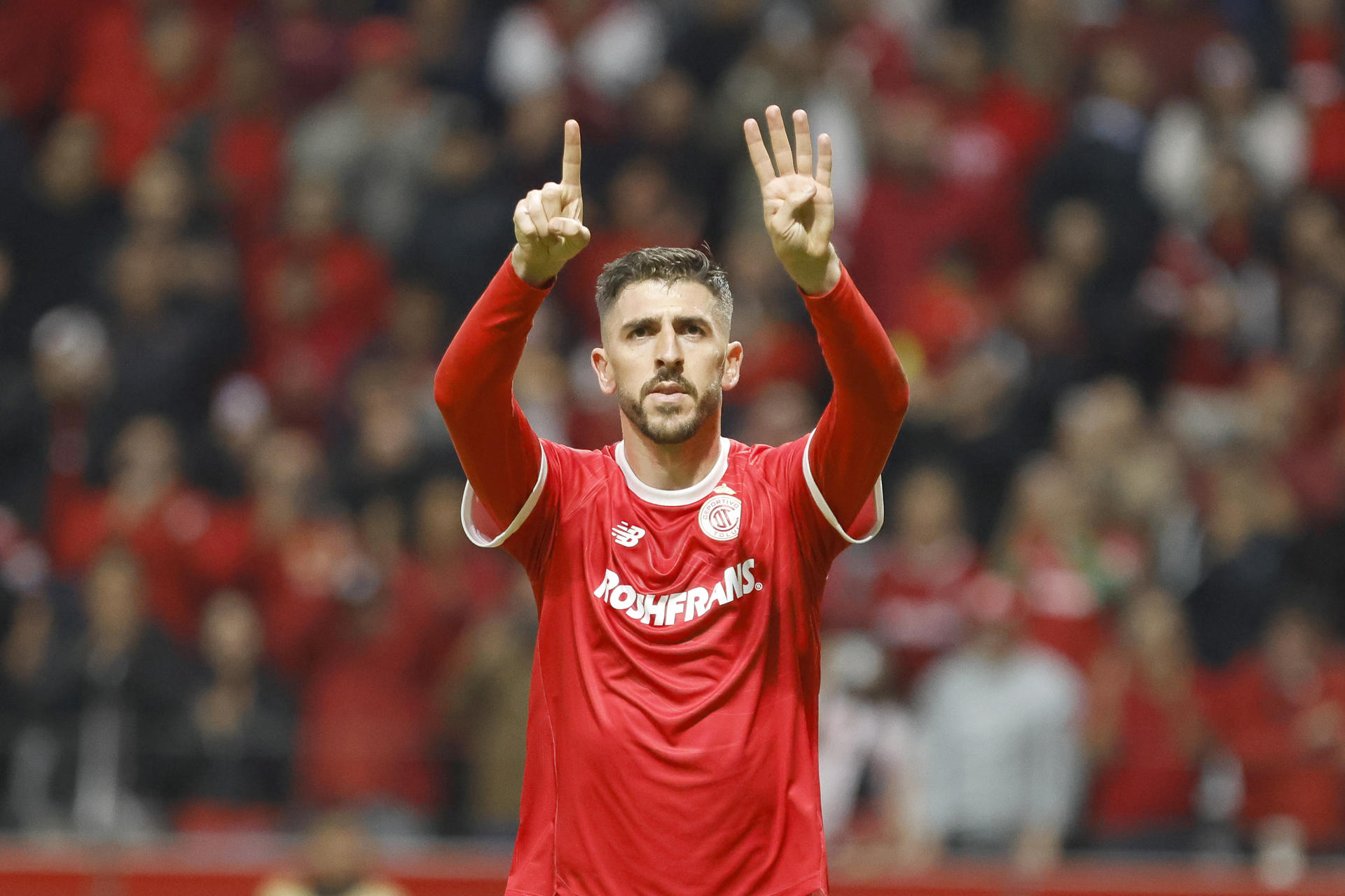 Joao Paulo Dias Fernandes de Toluca celebra un gol en el estadio Nemesio Diez, en la ciudad de Toluca (México). Fotografía de archivo. EFE/ Felipe Gutiérrez