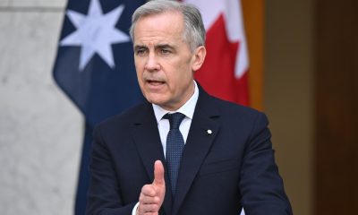 Fotografía de archivo del 5 de marzo de 2026 del primer ministro de Canadá, Mark Carney, hablando en una rueda de prensa en el Parlamento de Canberra (Australia). EFE/EPA/ EFE/ Lukas Coch