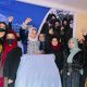 FOTO ARCHIVO. Un grupo de mujeres protesta a puerta cerrada en Kabul, Afganistán, contra el veto de los talibanes a la educación femenina universitaria, en respuesta a la violencia con que las fuerzas de seguridad de los fundamentalistas han reprimido las últimas manifestaciones de mujeres organizadas en las calles. EFE