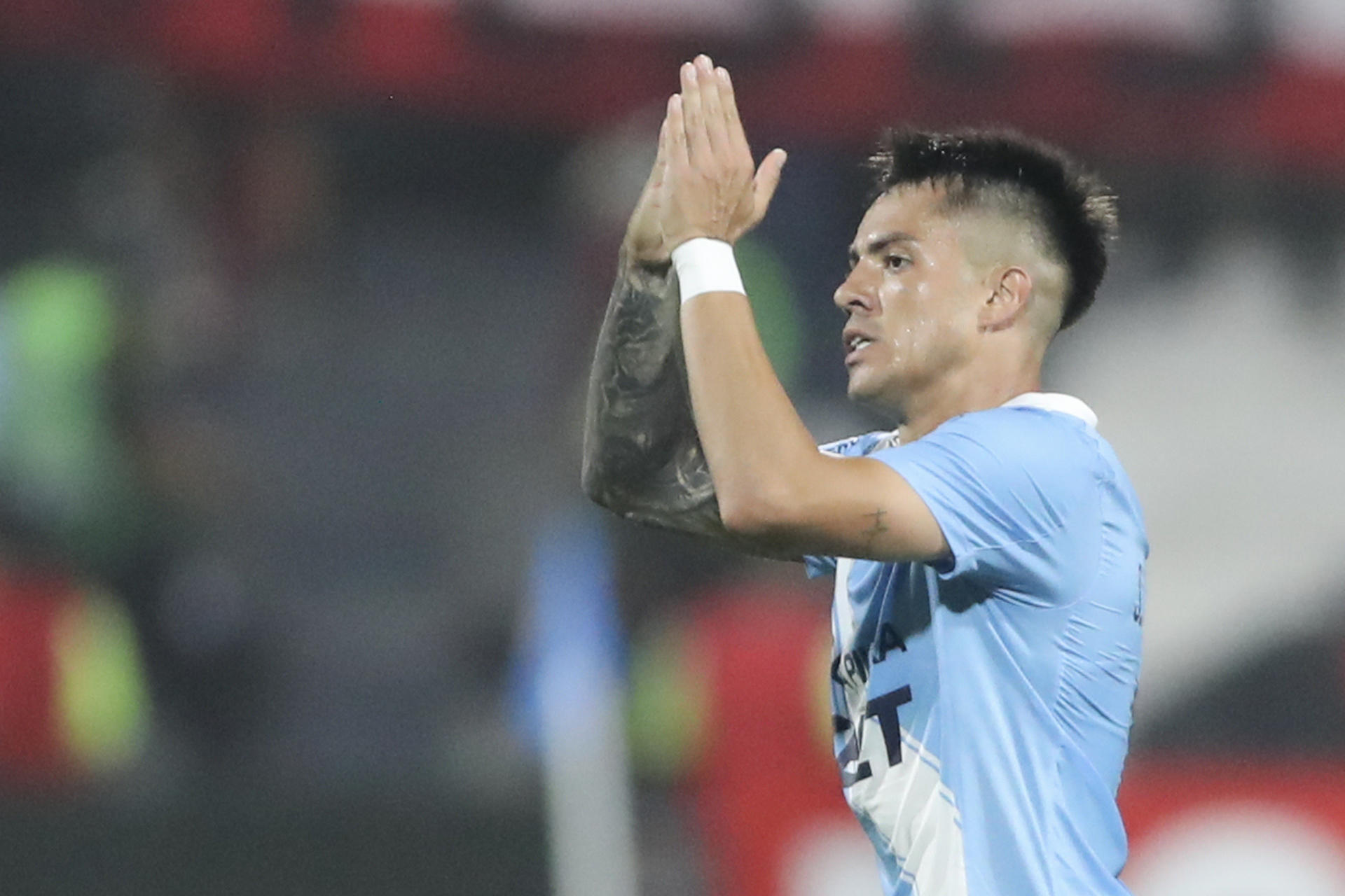 Santiago González celebra el primer gol anotado para Sporting Cristal en el partido de la tercera jornada de la fase de grupos de la Copa Libertadores  contra Junior en el estadio Alejandro Villanueva de Lima. EFE/ Paolo Aguilar