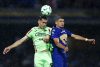 Guillermo Martínez (d) de Pumas disputa un balón con JoséGarcía (i) de Juárez este martes, durante un juego por la jornada 16 del torneo Clausura 2026 de la Liga MX, en el estadio Olímpico Universitario en Ciudad de México (México). EFE/Isaac Esquivel
