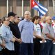 El presidente de Cuba, Miguel Díaz-Canel (c), participa en la caravana llamada 'Parada Juvenil Antiimperialista sobre Ruedas' en La Habana (Cuba). EFE/ Ernesto Mastrascusa