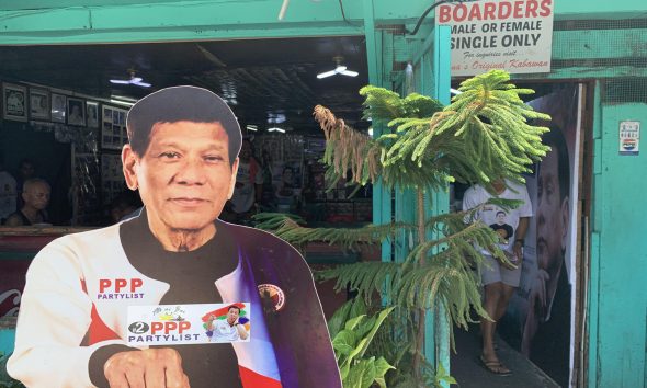 Fotografía de archivo, tomada el 10/05/2025, que muestra un cartel del expresidente filipino Rodrigo Duterte en Davao, Filipinas. EFE/David Asta Alares