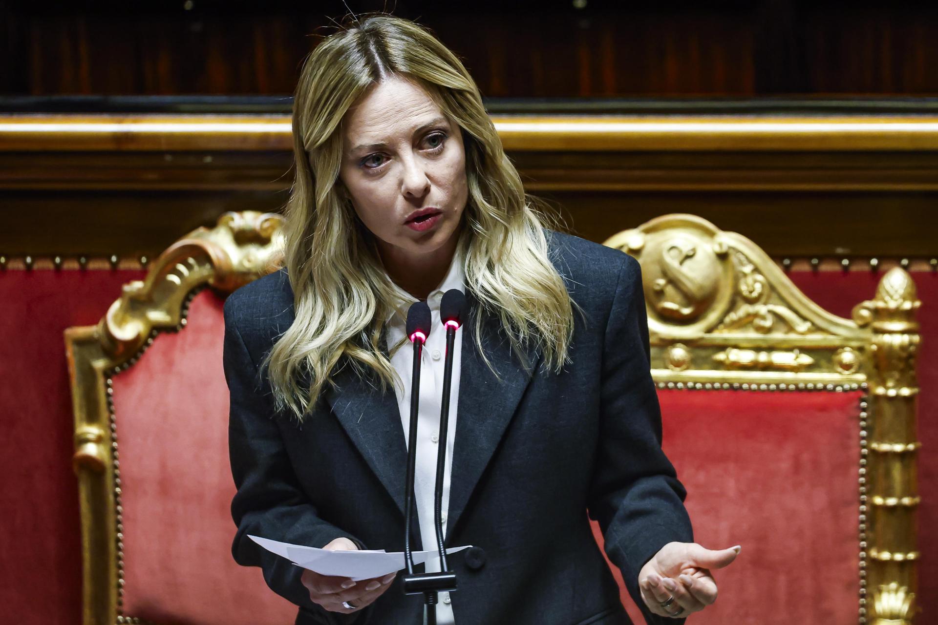 La primera ministra italiana, Giorgia Meloni, habla en la cámara del Senado en Roma, Italia, 09 de abril de 2026. (Italia, Roma) EFE/EPA/ANGELO CARCONI