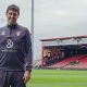 Andoni Iraola posa en el Vitality Stadium, casa del Bournemouth inglés, en una foto de archivo. EFE/ Guillermo Garrido