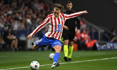 El centrocampista del Atlético de Madrid Pablo Barrios durante el partido de la jornada 32 de LaLiga entre Atlético de Madrid y Athletic Club Bilbao, este sábado en el estadio Riyadh Air Metropolitano de Madrid. EFE/ Fernando Villar