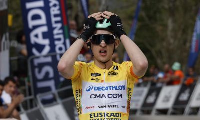 El ciclista del Decathlon CMA CGM Team, Paul Seixas, se ha proclamado vencedor de la segunda etapa de la Vuelta Ciclista al País Vasco-Itzulia, que se ha disputado este martes con salida en Pamplona y meta en las Cuevas de Mendukilo. EFE/ Villar López