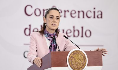 La presidenta de México, Claudia Sheinbaum, habla durante una rueda de prensa este jueves en el Palacio Nacional de la Ciudad de México (México). EFE/José Méndez