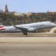 Fotografía que muestra un avión de American Eagle aterrizando en el Aeropuerto Internacional Simón Bolívar de Maiquetía (Venezuela). EFE/ Miguel Gutiérrez