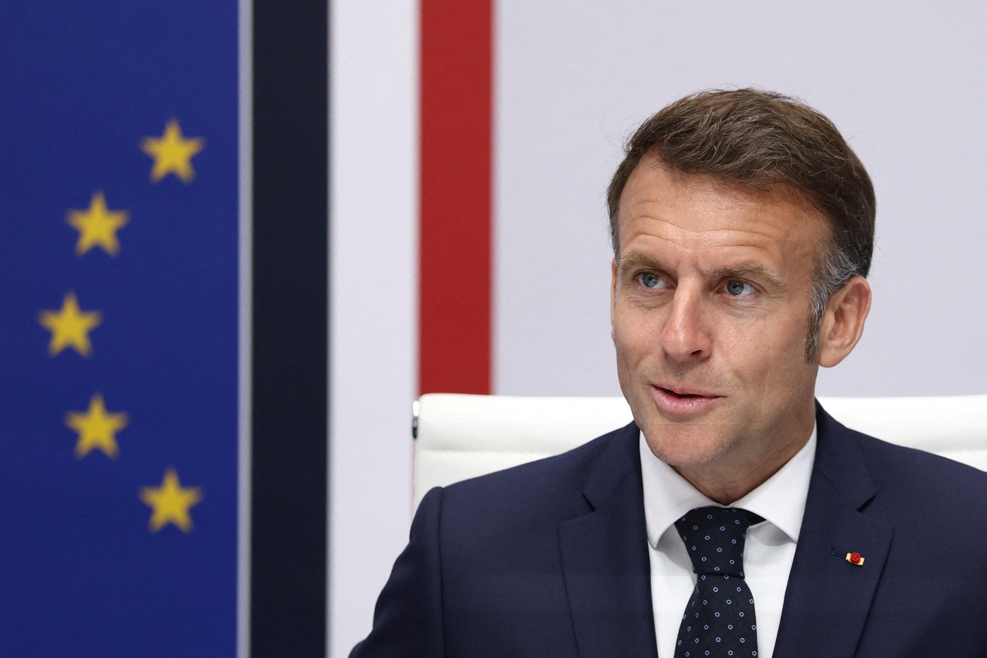El presidente francés, Emmanuel Macron, asiste a una reunión del Consejo de Defensa y Seguridad de Francia en el Palacio del Elíseo en París, Francia, el 8 de abril de 2026. EFE/EPA/TOM NICHOLSON/POOL MAXPPP OUT