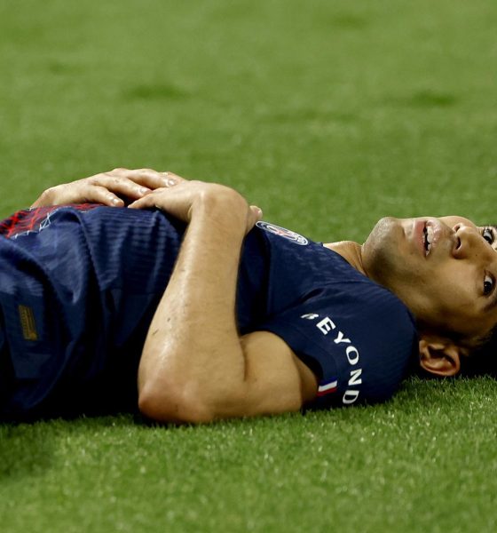 El jugador del PSG Achraf Hakimi durante el partido de ida de semifinales de la UEFA Champions League que jugaron Bayern y PSG en el Parque de los Príncipes, París, Francia. EFE/EPA/YOAN VALAT