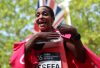 La atleta etíope Tigst Assefa, tras ganar el maratón de Londres. con récord del mundo incluido (2:15:41). EFE/EPA/NEIL HALL
