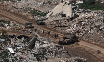 Tanques israelíes maniobran en el lado libanés de la frontera