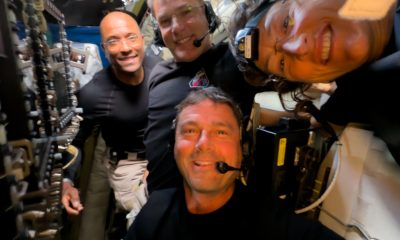 Fotografía cedida por la NASA donde aparecen los integrantes de la tripulación de la misión Artemis II, los astronautas de la NASA, el piloto Victor Glover (i); el comadante Reid Wiseman (2d), y la especialista de misión, Christina Koch (d), y el astronauta de la Agencia Espacial Canadiense (CSA), el especialista de misión Jeremy Hansen (2i), tomándose una selfie el lunes 6 de abril a bordo de la nave espacial Orión. EFE/NASA /SOLO USO EDITORIAL /NO VENTAS /SOLO DISPONIBLE PARA ILUSTRAR LA NOTICIA QUE ACOMPAÑA /CRÉDITO OBLIGATORIO