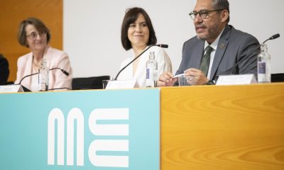 El secretario general ejecutvo ANUIES, Luis Armando González Placencia, la ministra de Ciencia y Universidades, Diana Morant, y la rectora de la UJI, Eva Alcón (i), durante la conferencia de Rectores y Rectoras de las Universidades Españolas (CRUE) y la Asociación Nacional de Universidades e Instituciones de Educación Superior de México (ANUIES), junto con la Universitat Jaume I (UJI), celebran los días 20 y 21 de abril la II Cumbre de Rectoras y Rectores México–España 2026 bajo el lema Universidades para un futuro compartido: innovación, sostenibilidad y cooperación académica. EFE/Andreu Esteban