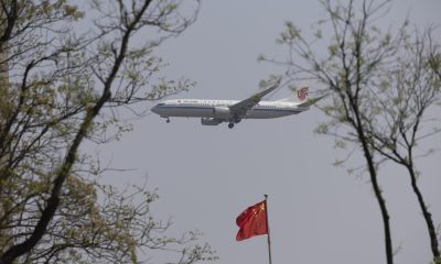 PEKÍN (China), 16/04/2025.- Un avión Boeing de Air China se aproxima al Aeropuerto Internacional de la Capital de Pekín en Pekín, China, el 16 de abril de 2025.
EFE/EPA/ANDRES MARTINEZ CASARES