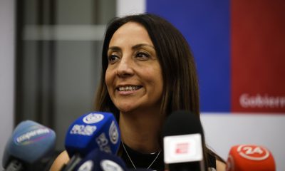 Fotografía de archivo del 30 de octubre de 2019 en la que se observa a la exministra de Deportes de Chile Cecilia Pérez durante una rueda de prensa en Santiago (Chile). Pérez fue elegida presidenta del club de fútbol Universidad de Chile y se convirtió en la primera mujer al frente de un club de Primera División en el país y la tercera en Sudamérica que lo consigue a partir de un acto eleccionario. EFE/Alberto Peña