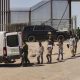 Fotografía de archivo de un grupo de migrantes detenidos por miembros de la Patrulla Fronteriza estadounidense, en El Paso (TX, EE.UU.). EFE/Jonathan Fernández