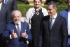 El jefe del Gobierno español, Pedro Sánchez, y el presidente brasileño, Luiz Inácio Lula da Silva, presiden la primera cumbre entre ambos países, en la que ratifican su apuesta por políticas progresistas como la respuesta más eficaz frente al populismo, este viernes en Barcelona. EFE/ Quique García
