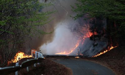 OTSUCHI (Japan), 23/04/2026.- Vista de un incendio en la prefectura japonesa de Iwate, en el noreste del país. EFE/EPA/JIJI PRESS JAPAN OUT EDITORIAL USE ONLY/