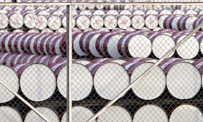 Fotografía de archivo que muestra barriles de petróleo. EFE/Bagus Indahono