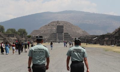 Elementos de la Guardia Nacional realizan rondines este miércoles en la zona arqueológica de Teotihuacán, en el Estado de México (México). EFE/Mario Guzmán