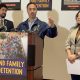 Los legisladores demócratas Joaquín Castro (c) y Greg Casar hablan durante una rueda de prensa este miércoles, en San Antonio, Texas (Estados Unidos). Más de 6.200 menores de edad han sido detenidos en centros para migrantes en Estados Unidos en el último año, según informaron legisladores demócratas en Texas.EFE/ Alejandra Arredondo