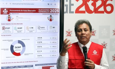 El coordinador legal del gabinete de asesores del JNE, Jorge Valdivia, habla en una rueda de prensa este lunes, en Lima (Perú). EFE/ Paolo Aguilar