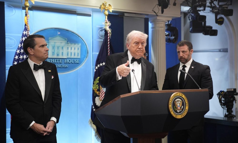 El presidente de Estados Unidos, Donald Trump, durante la rueda de prensa posterior al tiroteo en la Cena de Corresponsales de la Casa Blanca. EFE/Yuri Gripas