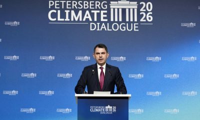 El titular de Medioambiente de la futura presidencia de la COP31 de Turquía, Murat Kurum, interviene en el 17º Diálogo sobre el Clima de Petersberg, este martes en Berlín. EFE/ COP31/SOLO USO EDITORIAL/SOLO DISPONIBLE PARA ILUSTRAR LA NOTICIA QUE ACOMPAÑA (CRÉDITO OBLIGATORIO)