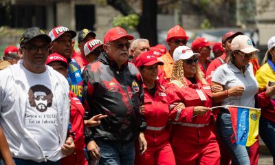 Simpatizantes del chavismo participan en una manifestación durante la conmemoración del Día Internacional del Trabajo este 1 de mayo de 2026, en Caracas (Venezuela). EFE/ Ronald Peña R