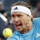 El tenista alemán Alexander Zverev durante su encuentro ante el belga Alexander Blockx en las semifinales masculinas del Abierto de Madrid, disputado este viernes en la Caja Mágica de Madrid. EFE/Sergio Pérez