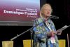 - La presidenta saliente de la Federación Internacional de Periodistas (FIP), Dominique Pradalié, denunció este lunes la guerra en Oriente Medio y particularmente en Gaza, situación a la que se refirió como un "genocidio", así como el aumento de asesinatos de periodistas en conflictos bélicos. En el trigésimo segundo Congreso Mundial del FIP en París -que coincide con los cien años de su fundación en esta ciudad-, Pradalié opinó que "cada día se cometen crímenes contra la humanidad" en Palestina, el Líbano, Irán y Siria. EFE/ Pol Lloberas Cardona
