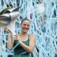 La ucraniana Marta Kostiuk, ganadora del Mutua Madrid Open. EFE/ Chema Moya