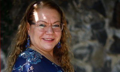 La escritora mexicana Martha Bátiz posa durante una entrevista con EFE este viernes, en Ciudad de México (México). EFE/ Sáshenka Gutiérrez